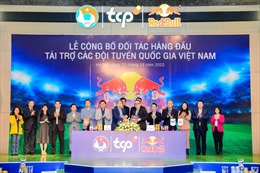 TCP Việt Nam - Red Bull là nhà tài trợ hàng đầu của các đội tuyển bóng đá Quốc gia Việt Nam 