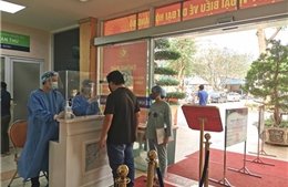 Bệnh viện Phụ sản Hà Nội: 17 nhân viên y tế tiếp xúc với bệnh nhân COVID-19 số 243 âm tính lần 2