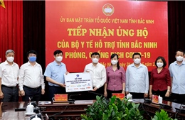 Bộ trưởng Bộ Y tế kêu gọi cả nước giúp đỡ Bắc Ninh, Bắc Giang vượt khó chống dịch 