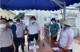 Đề nghị tiêm vaccine cho toàn bộ người dân đảo Phú Quốc, thí điểm &#39;du lịch cách ly khép kín&#39; 