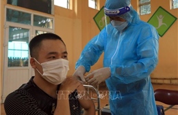 Trưa 13/9, Hà Nội có 15 ca dương tính mới, tiêm thêm được 129.912 mũi vaccine phòng COVID-19