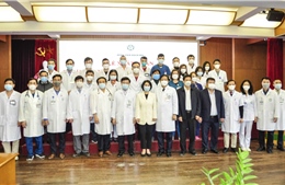 26 cán bộ y tế Bệnh viện Bạch Mai xuống hỗ trợ quận Đống Đa chống dịch