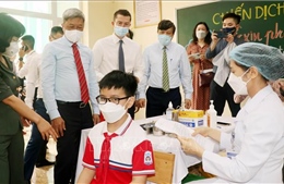 Ngày 14/4, Việt Nam có 23.012 ca COVID-19 mới, bắt đầu tiêm vaccine cho trẻ 5- dưới 12 tuổi