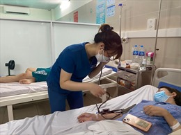 Nhiều người dân Hà Nội mắc cúm A nặng phải nhập viện