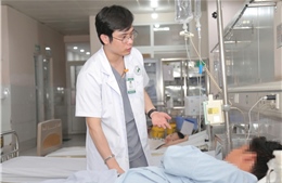 Làm việc trong nhà xưởng nóng ngột ngạt, nam thanh niên bị suy thận cấp nguy kịch
