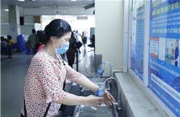 Các bệnh viện chống nóng, đảm bảo sức khỏe cho người bệnh