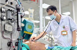Ăn tiết canh, người đàn ông bầm tím cơ thể, nguy kịch vì bị liên cầu lợn