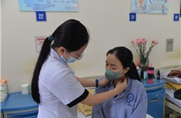 Cô gái trẻ được phát hiện mắc bệnh hiếm gặp trên thế giới do tuyến giáp phình to