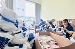 Khẩn trương chuyển 3 tấn thuốc để hỗ trợ người dân vùng lũ