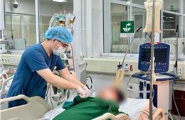 Uống rượu liên tục trong Tết, người đàn ông xuất huyết tiêu hóa nguy kịch