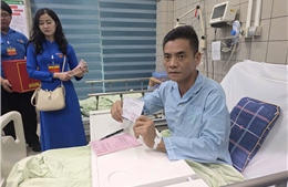 Những cử tri hoàn thành trọn vẹn quyền bầu cử trên giường bệnh