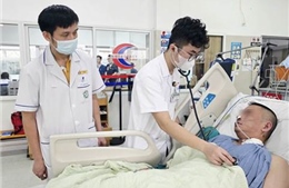 Người đàn ông nguy kịch, gục ngã tại bệnh viện sau cơn tức ngực nhẹ