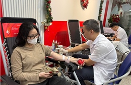 Đầu năm, thực hiện nghĩa cử hiến máu tại Lễ hội Xuân hồng