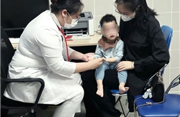 Biểu hiện bệnh tay chân miệng qua 4 cấp độ 