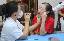 Khám sức khoẻ miễn phí nhân 'Ngày sức khoẻ toàn dân' 