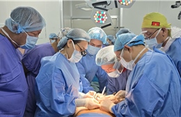 Lần đầu tiên ghép thành công dương vật từ người cho chết não