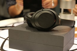 Sony tung mẫu tai nghe chống ồn WH-1000XM3 tại Việt Nam