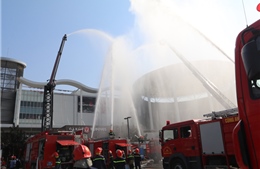 Hơn 2.500 người tham gia diễn tập phòng cháy chữa cháy tại Aeon Mall Long Biên