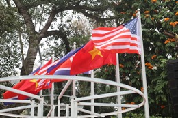 Hà Nội rực rỡ cờ hoa chào đón Hội nghị Thượng đỉnh Mỹ - Triều Tiên lần 2