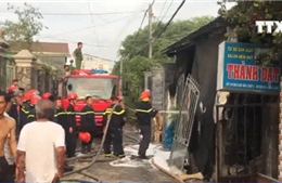 Cháy lớn thiêu rụi xưởng sản xuất nệm mút tại Đồng Nai