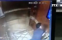 Khởi tố Nguyễn Hữu Linh vì dâm ô bé gái trong thang máy