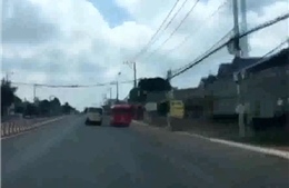 Bình Phước xử phạt lái xe khách lạng lách trên đường