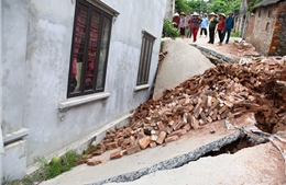 Bất an về ‘hố tử thần&#39; làm sụt lún ngôi nhà 2 tầng tại xã An Tiến (Hà Nội)