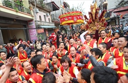 Lễ hội rước pháo khổng lồ làng Đồng Kỵ