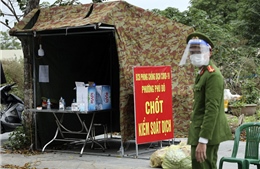Hà Nội: Số ca nhiễm tăng cao, phường Phú Đô lập chốt kiểm soát người ra vào