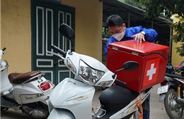 Xe máy gắn tủ thuốc lưu động hỗ trợ F0, F1 tại nhà