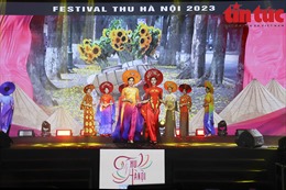 Khai mạc Festival Lễ hội Thu Hà Nội với chủ đề &#39;Thu Hà Nội - Đến để yêu&#39;