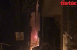 Hỏa hoạn thiêu rụi căn nhà 4 tầng trong ngõ sâu phố Trương Định