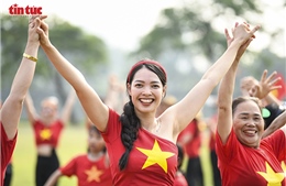 Màn xếp hình bản đồ Việt Nam ấn tượng tại Festival Yoga Hà Nội 2025