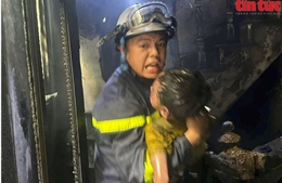 Hà Nội: Nhiều tài sản bị thiêu rụi trong vụ cháy nhà tại ngõ 220 phố Bắc Cầu 