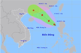 ­Thời tiết ngày 6/9: Áp thấp nhiệt đới trên Biển Đông có khả năng mạnh lên thành bão