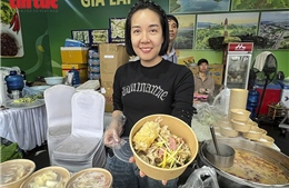 Bún ché Gia Lai &#39;gây sốt&#39; tại Lễ hội Ẩm thực Thu mỹ vị