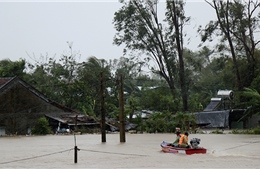 Thời tiết ngày 22/11: Mưa lớn kéo dài ở Trung Trung Bộ và Tây Nguyên, cảnh báo lũ quét
