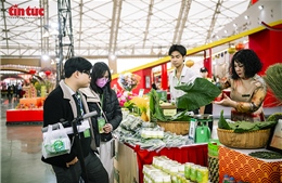 Hương cốm nâng tầm vị bánh chưng truyền thống