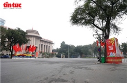 Ngắm Hà Nội bình yên trong sáng mùng 1 Tết 