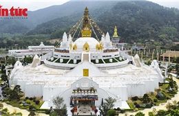 Chiêm ngưỡng Đại bảo tháp Mandala Tây Thiên