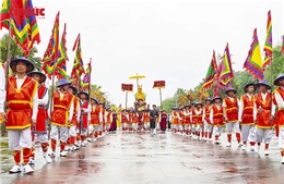 Lễ rước kiệu dâng lễ vật Giỗ Tổ tại Đền Hùng