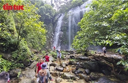 Hiking Lủng Páng mở hướng phát triển du lịch sinh thái ở Thái Nguyên
