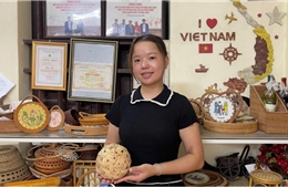 Người trẻ giữ lửa làng nghề mây tre đan Phú Vinh