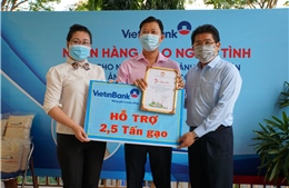 “Ngân hàng gạo nghĩa tình” của VietinBank đến với người nghèo TP.Hồ Chí Minh