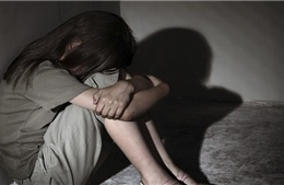 Án phạt nào dành cho thầy giáo hiếp dâm nữ sinh 12 tuổi? 