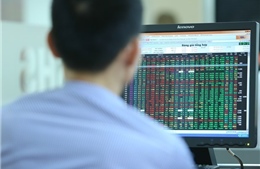 Thị trường chứng khoán lập mốc đỉnh mới, VN-Index tăng 13,5 điểm