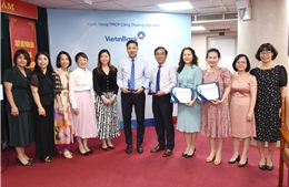 VietinBank đón nhận 2 giải thưởng do JPMorgan trao tặng