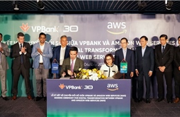 Hợp tác chiến lược VPBank - Amazon Web Services nâng tầm công nghệ ngân hàng số