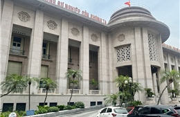 Ngân hàng Nhà nước ngừng thi hành một số quy định ‘thắt chặt’ của Thông tư 06
