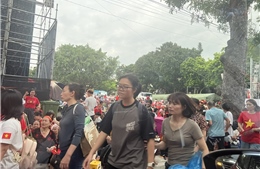 ‘Việc dựng lều bạt, chiếm dụng, thậm chí ‘bán chỗ’ xem A80 là vi phạm pháp luật’ 